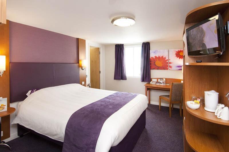 Premier Inn Ripley 里普利 外观 照片